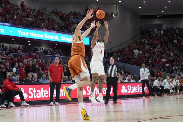 Houston deals basketball score